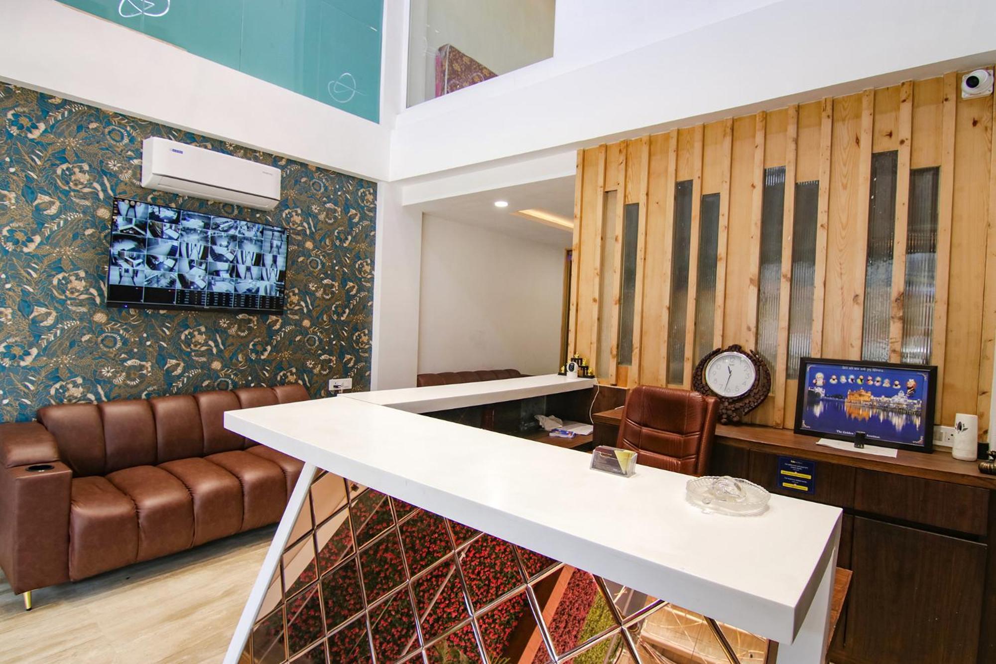Fabhotel Prism Grand Zirakpur Экстерьер фото