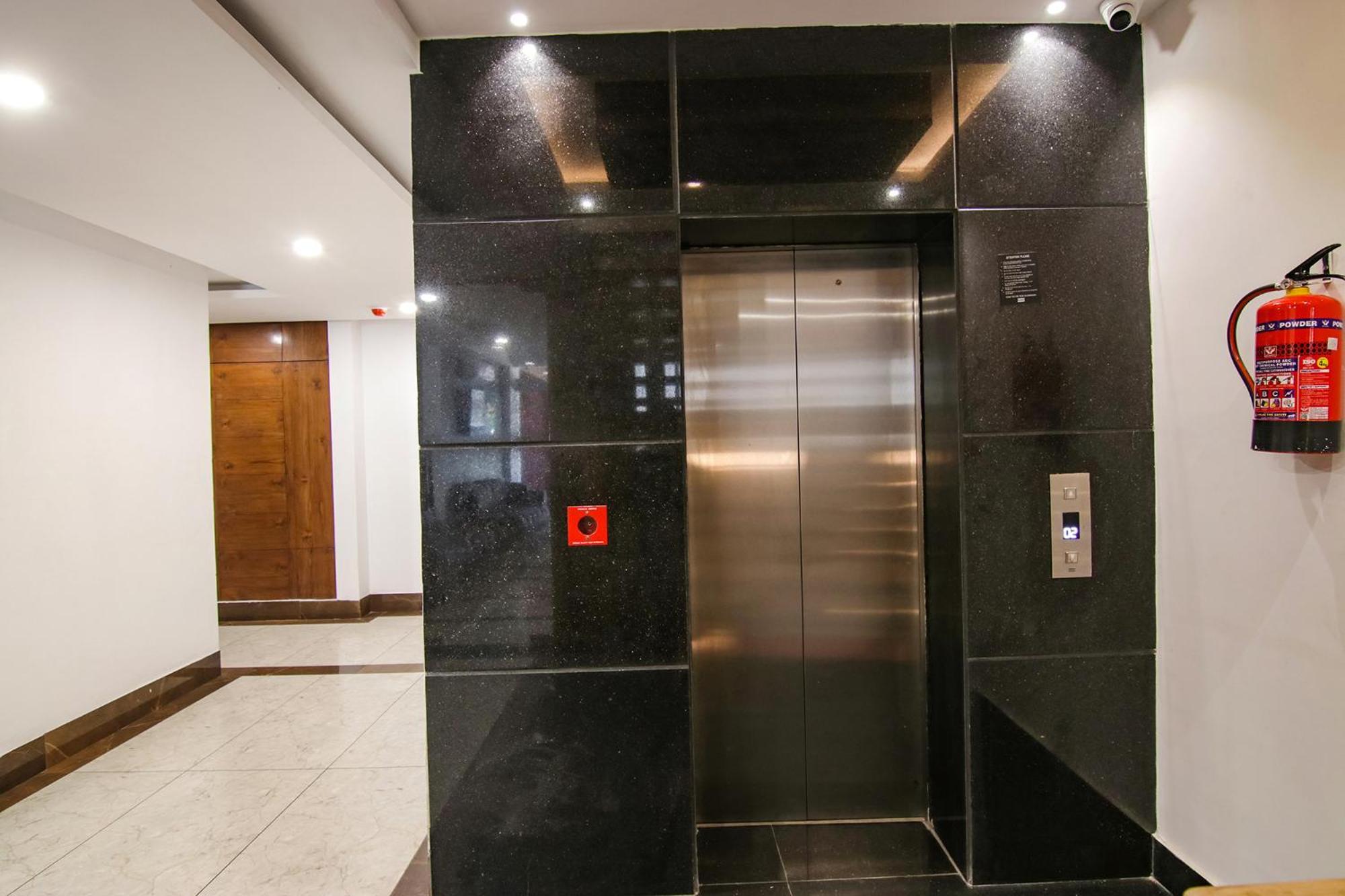 Fabhotel Prism Grand Zirakpur Экстерьер фото