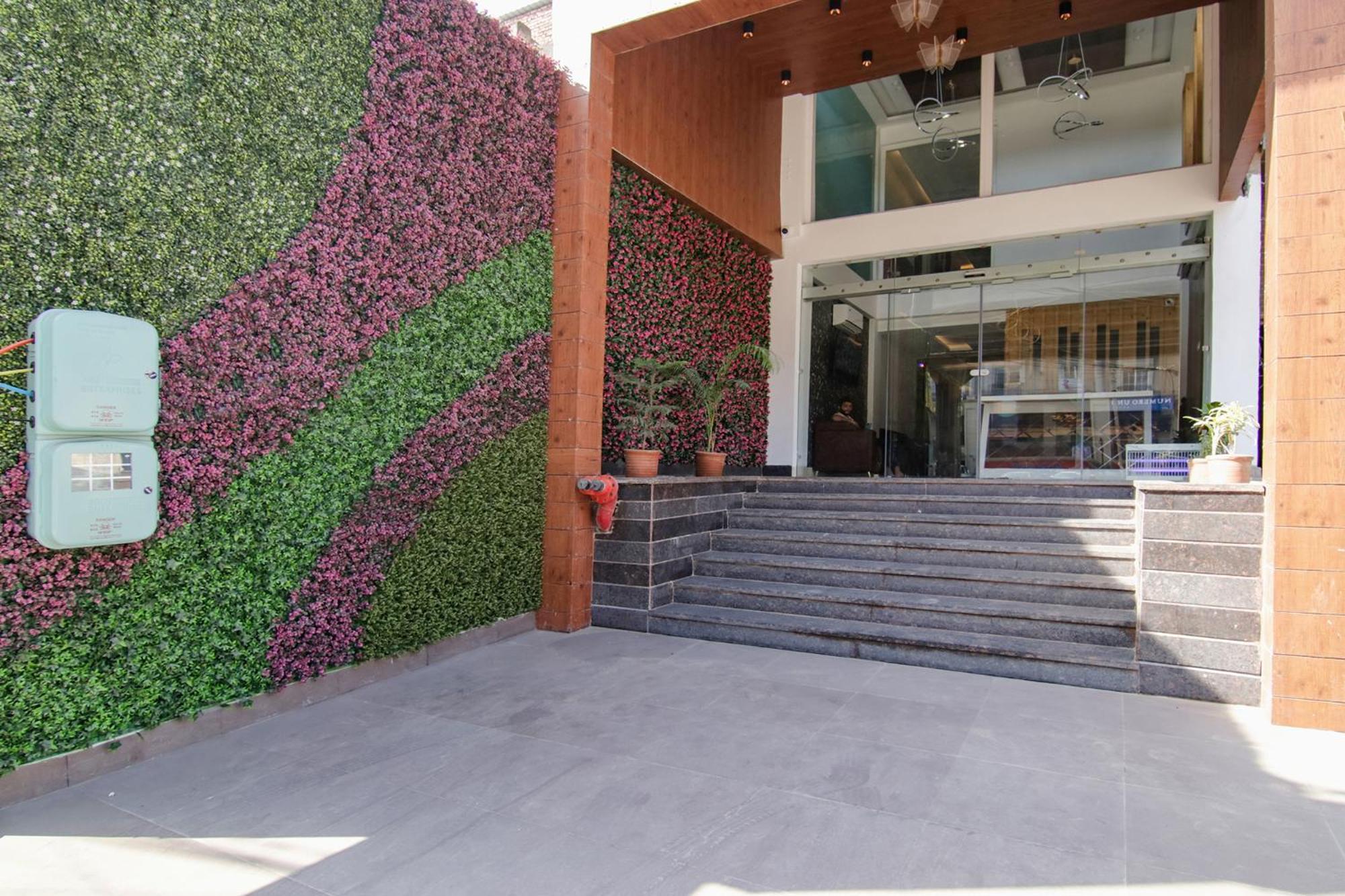 Fabhotel Prism Grand Zirakpur Экстерьер фото