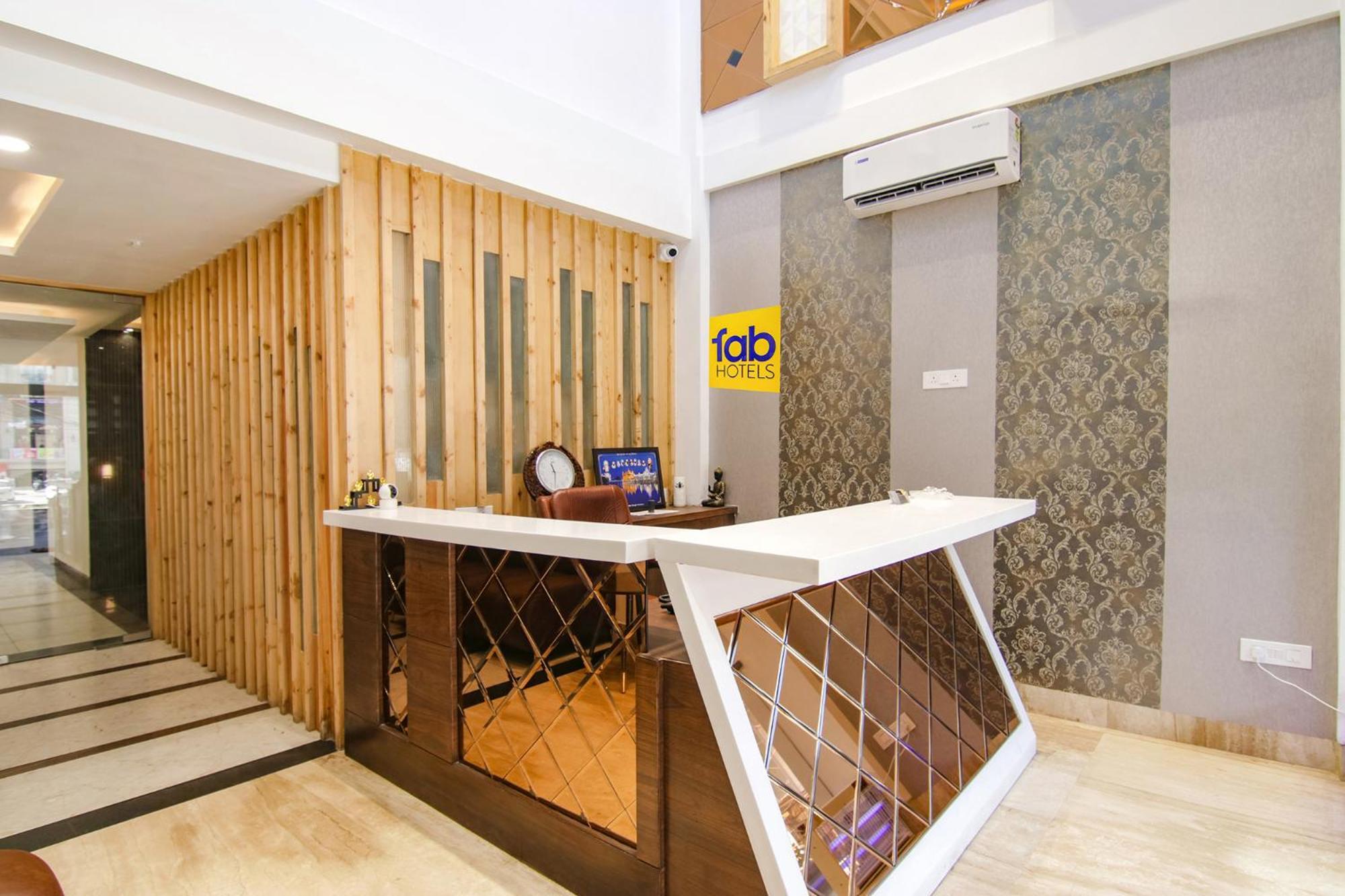 Fabhotel Prism Grand Zirakpur Экстерьер фото