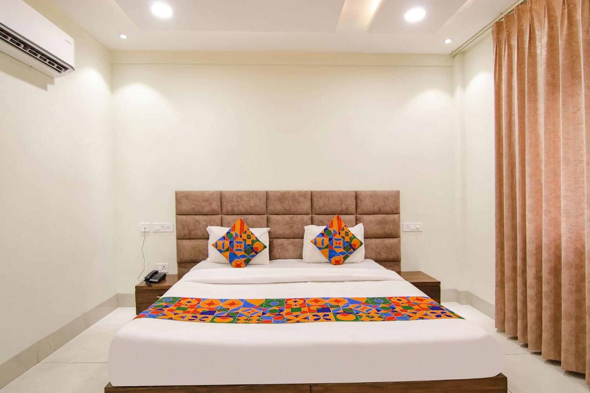 Fabhotel Prism Grand Zirakpur Экстерьер фото