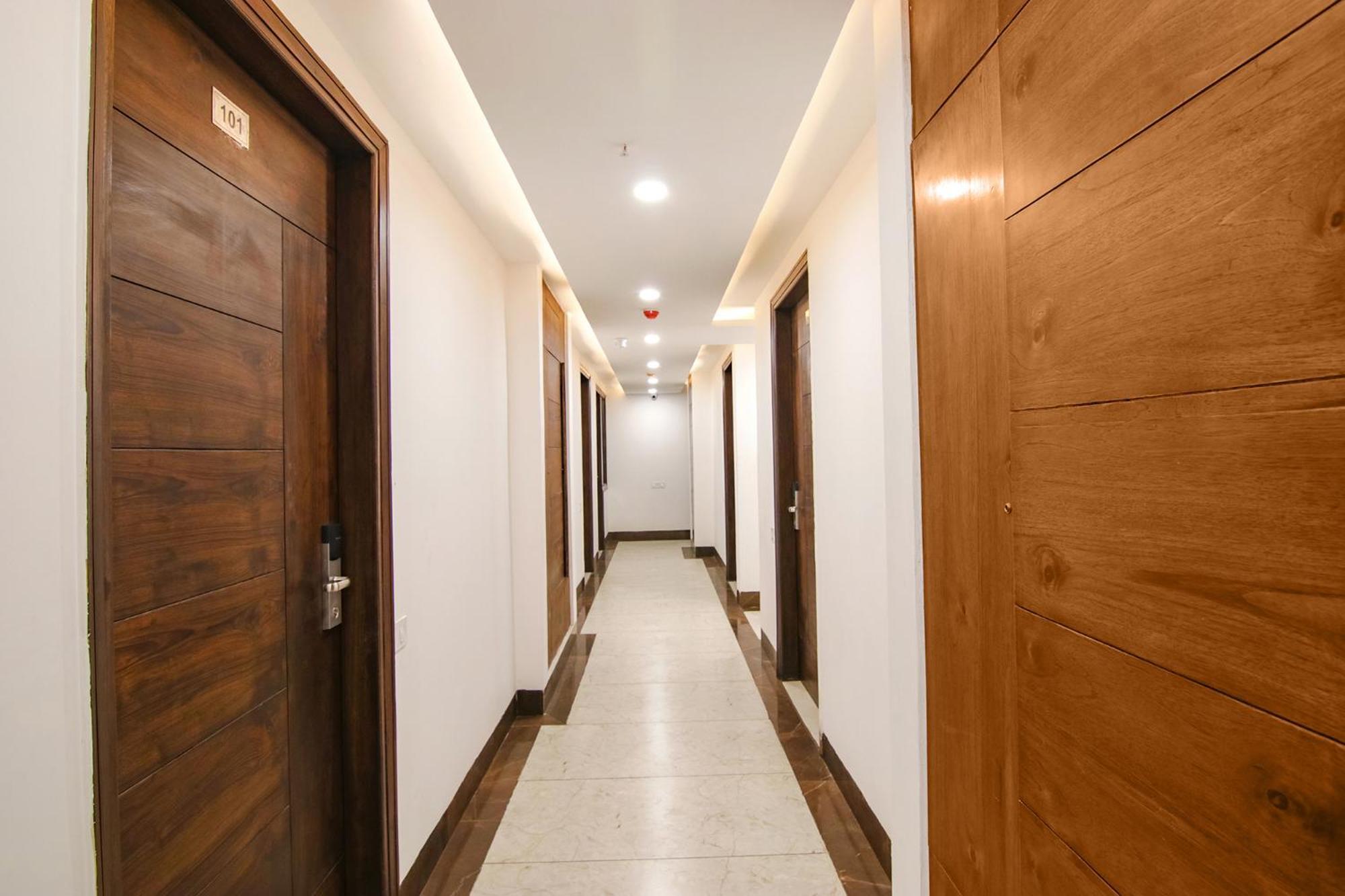 Fabhotel Prism Grand Zirakpur Экстерьер фото
