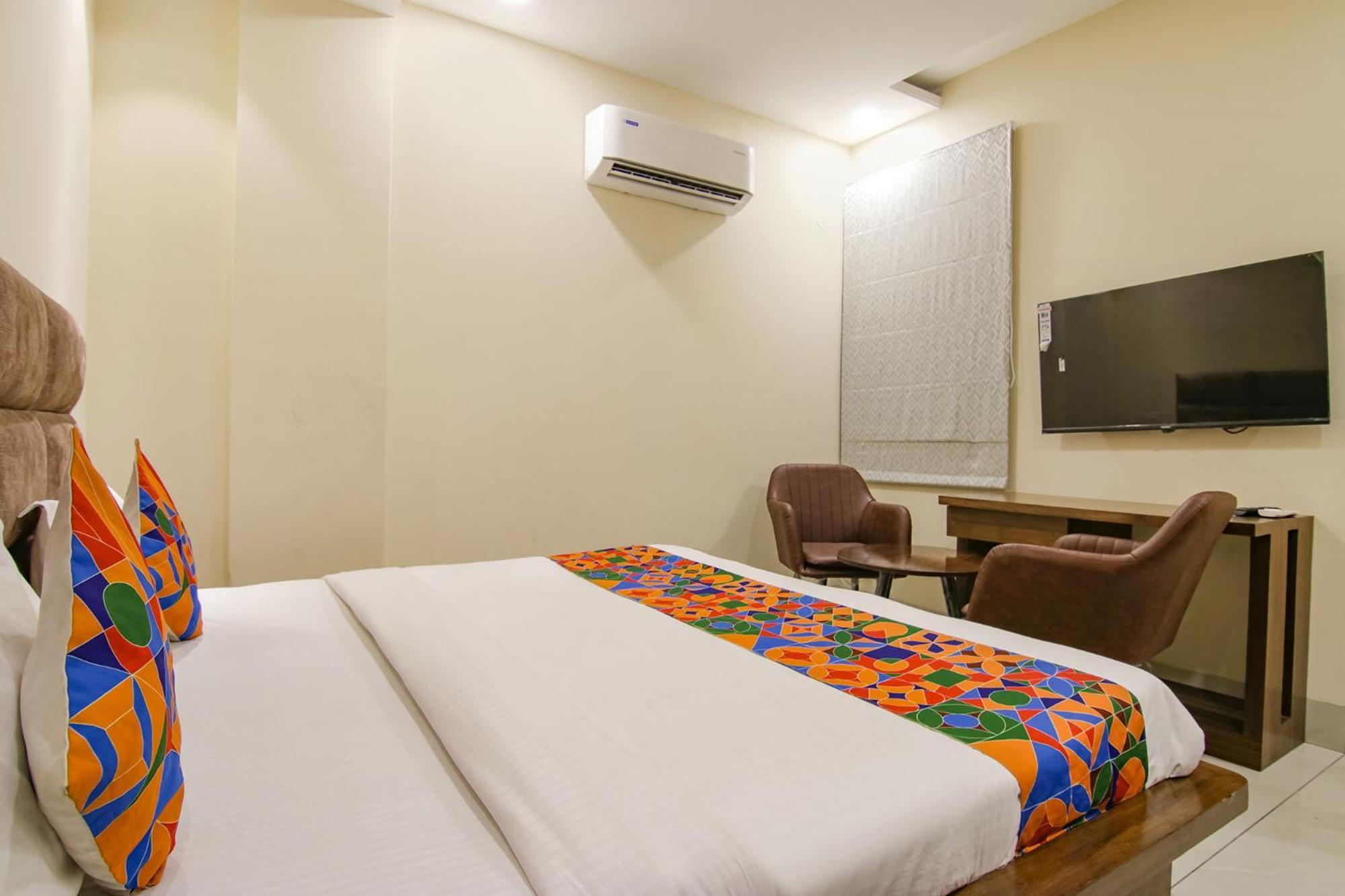 Fabhotel Prism Grand Zirakpur Экстерьер фото